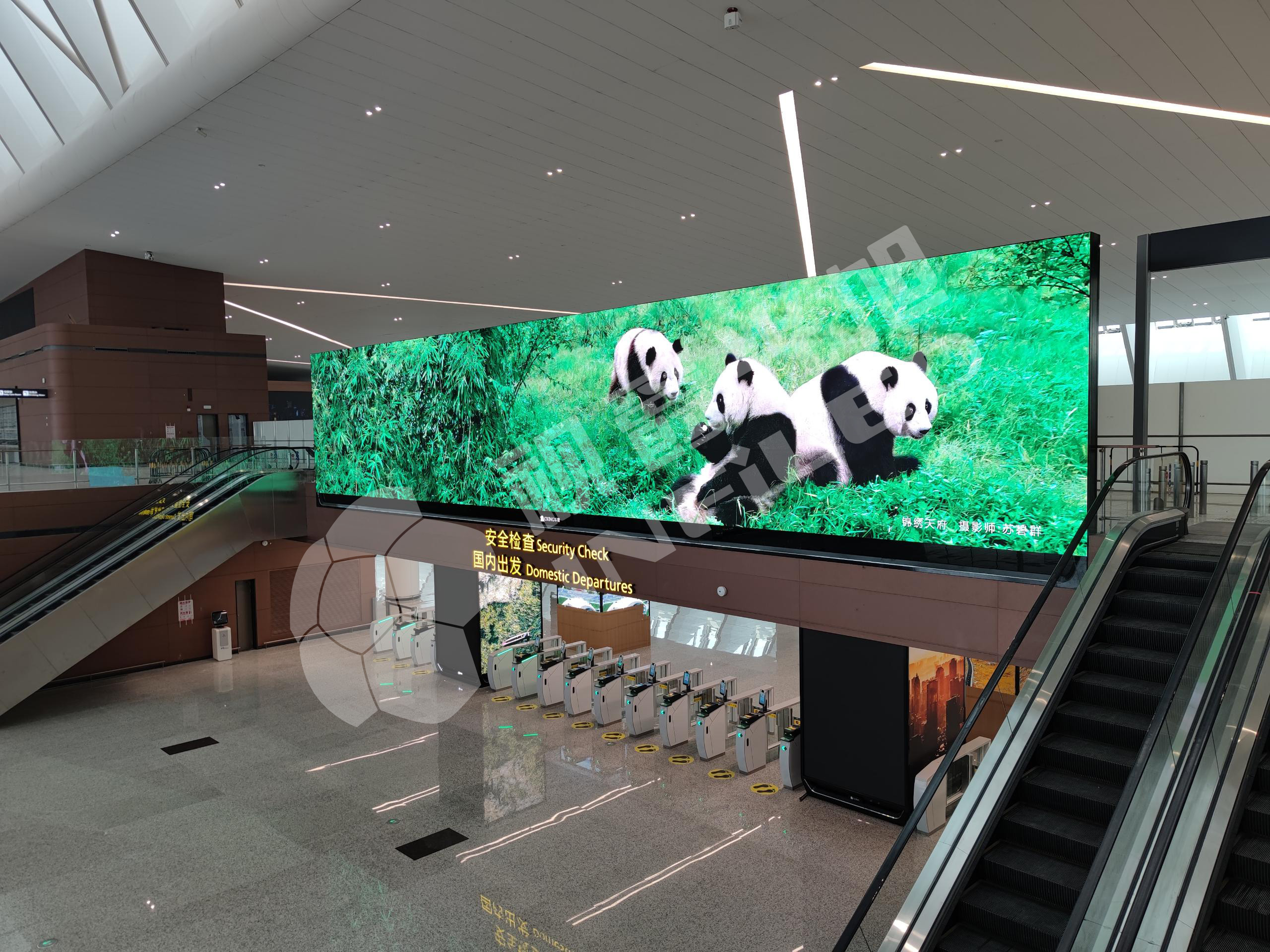 視爵光旭LED顯示屏助力打造成都天府國(guó)際機(jī)場(chǎng)